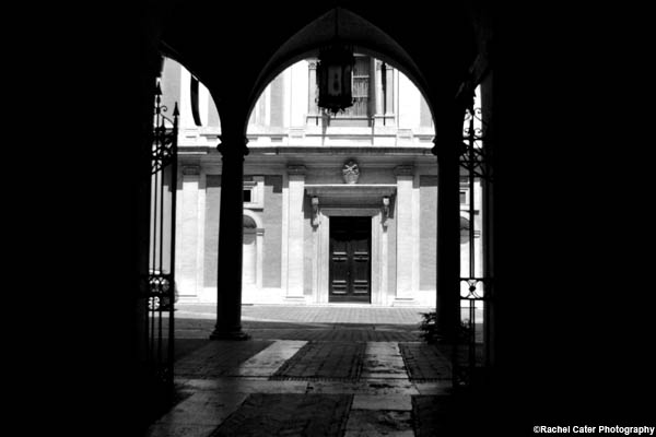 italy archway rachel cater photography copy